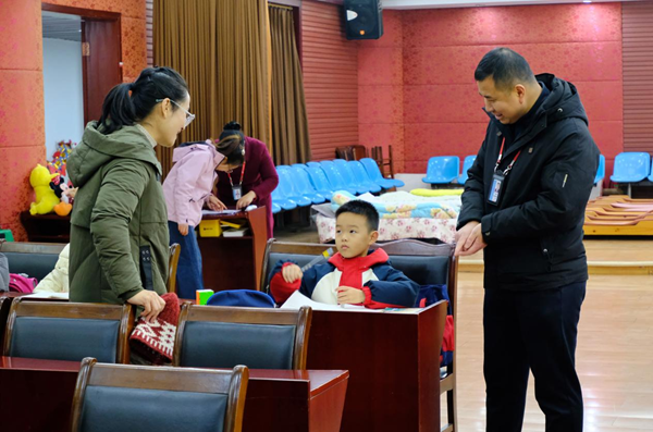 解職工后顧之憂 丨綿陽機場工會寒假托管班開班